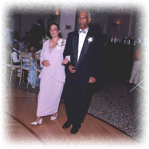 ByronandPansyReceptionEntrance.jpg (25878 bytes)