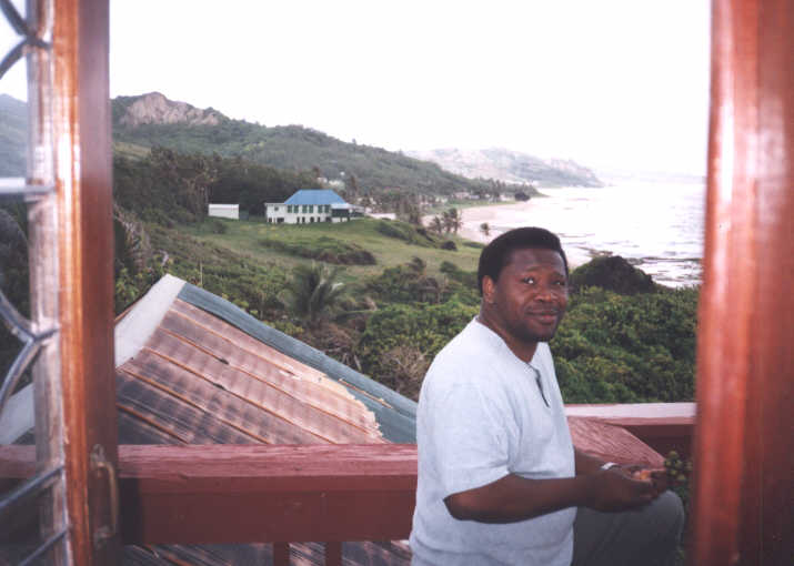 Edgewater_Balcony.jpg (37679 bytes)