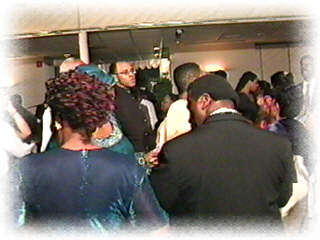 dancing19.jpg (14700 bytes)