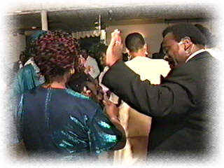 dancing21.jpg (15232 bytes)