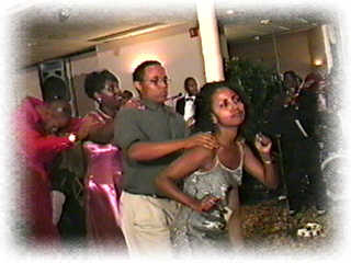 dancing3.jpg (12633 bytes)