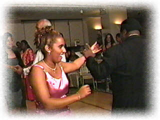 dancing7.jpg (14133 bytes)