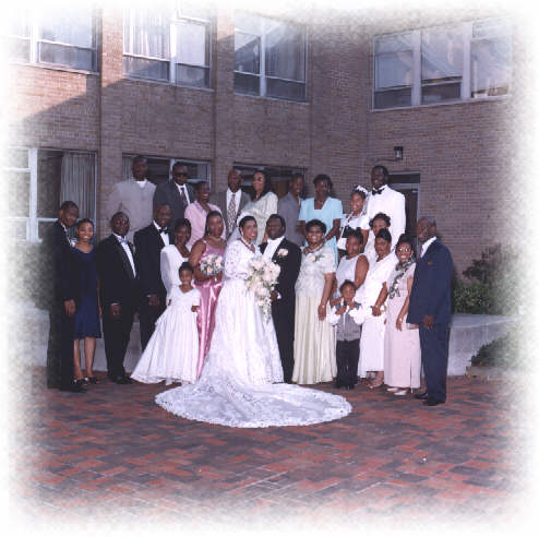 familysnapshot3.jpg (40179 bytes)