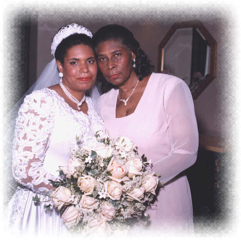 mom2.jpg (36438 bytes)